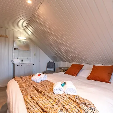 Casa de Férias Excellent Family Holiday Home In Middelkerke With Large Garden And Playground On The Domain *