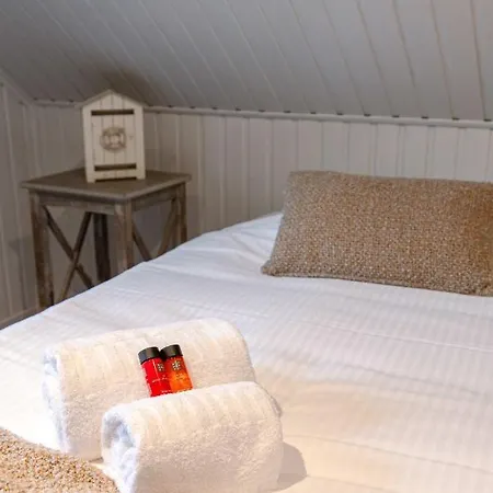 Casa de Férias Excellent Family Holiday Home In Middelkerke With Large Garden And Playground On The Domain